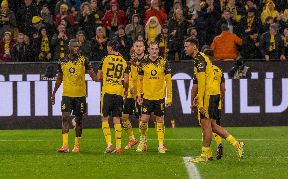 多特蒙德主场失分，战绩不佳